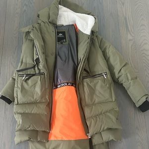 Orolay jacket.  Wear throughout. Green Size small